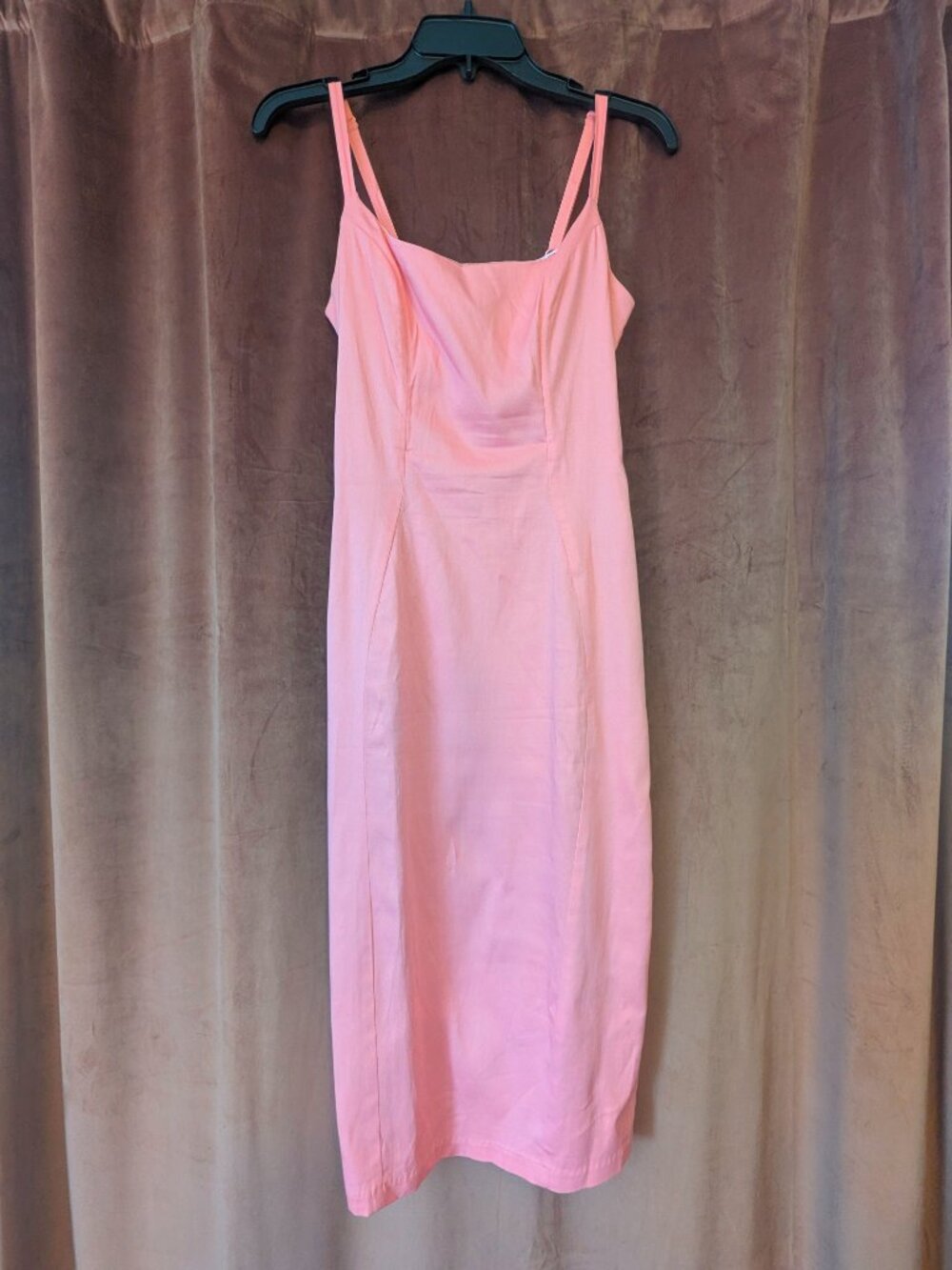 Pink Jayne Wiggle Dress from Pinup Couture, Pinup Girl Clothing (PUG) - Picture 5 of 7